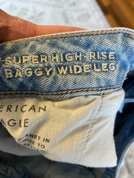 American Eagle Super High-Rise Baggy Wide Leg Cargo Pocket Denim Jeans Size 6 - Picture 10 of 11